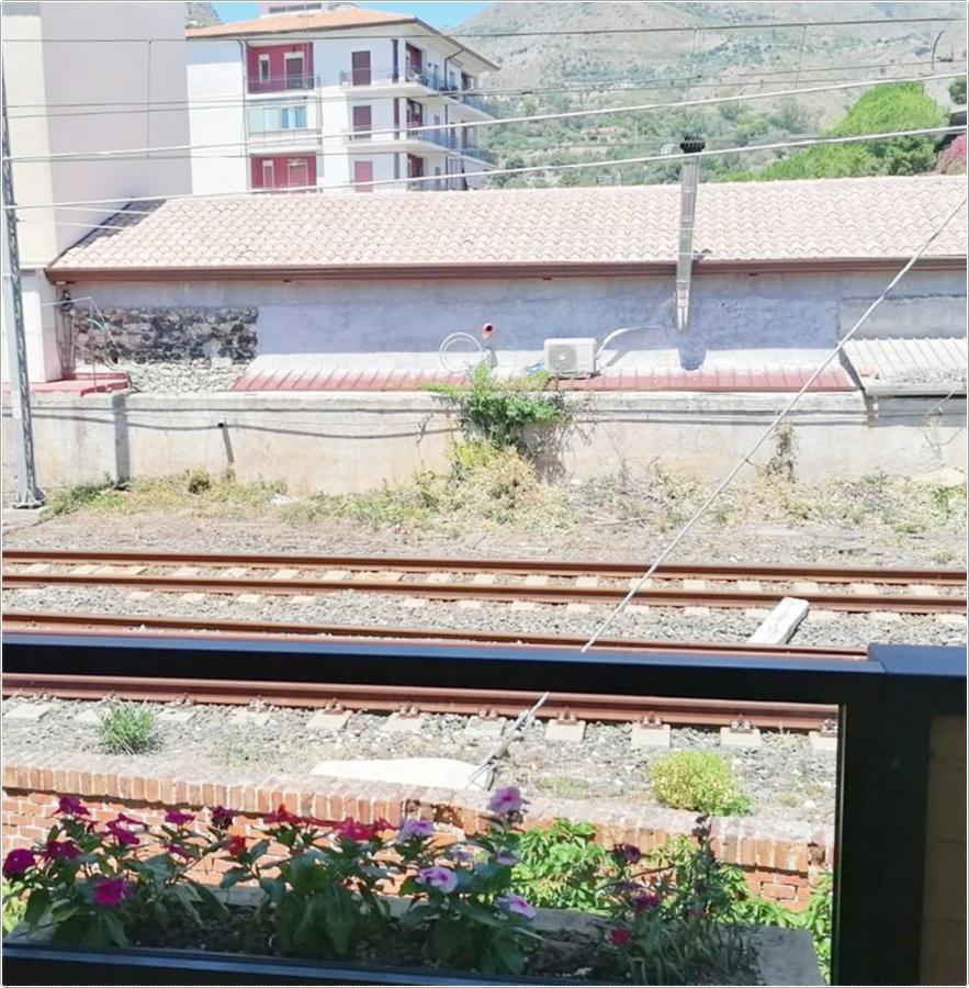 Il Cantone Del Faro Hotel Giardini Naxos Exterior photo